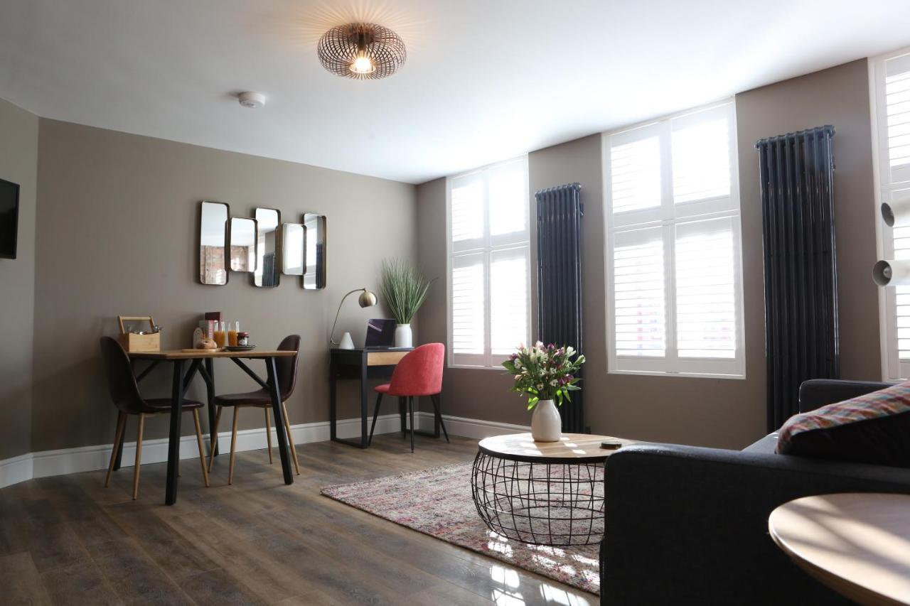 No 12 - Stunning Self Check-In Apartments In Worcester Centre Bagian luar foto
