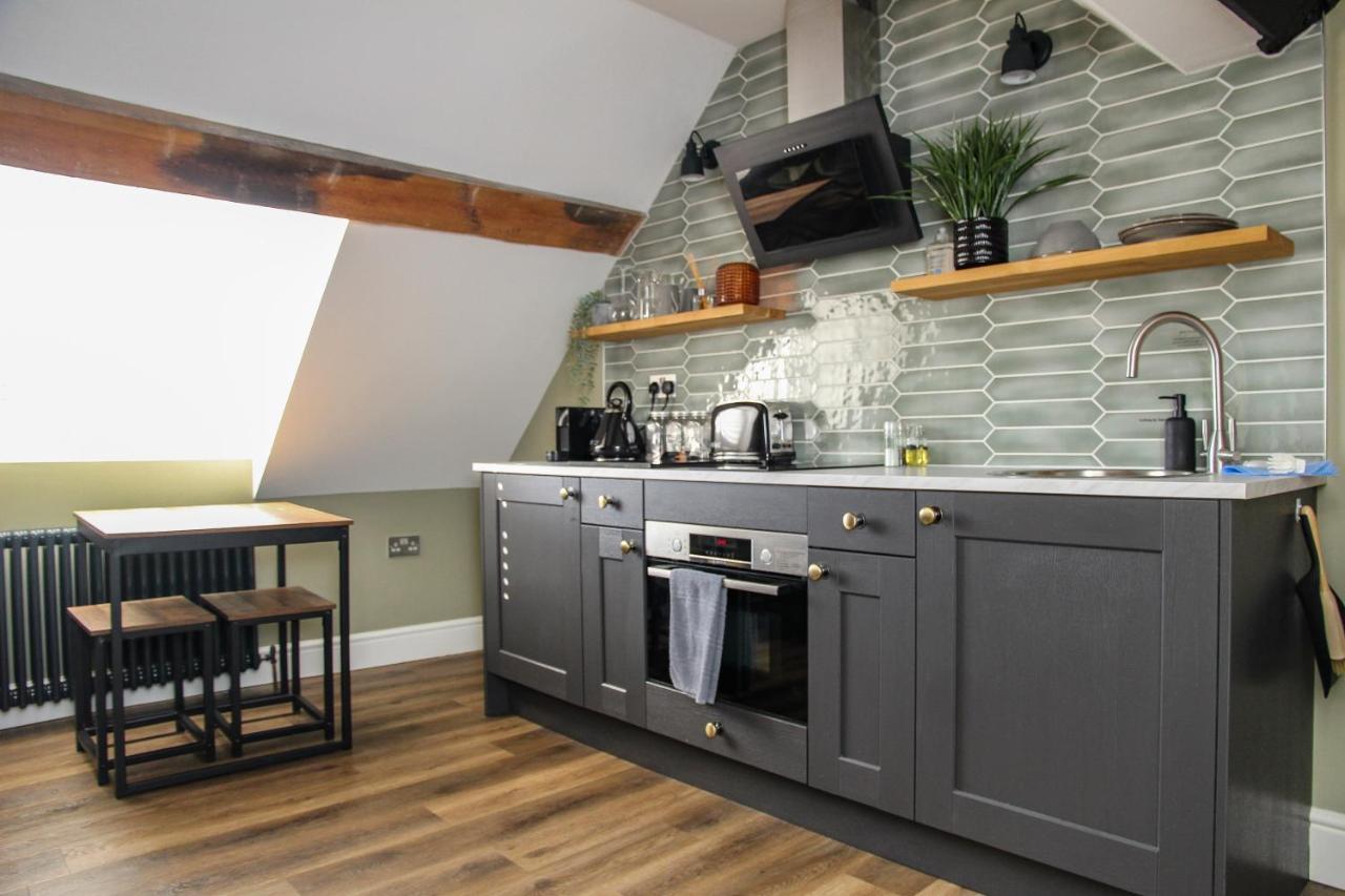 No 12 - Stunning Self Check-In Apartments In Worcester Centre Bagian luar foto