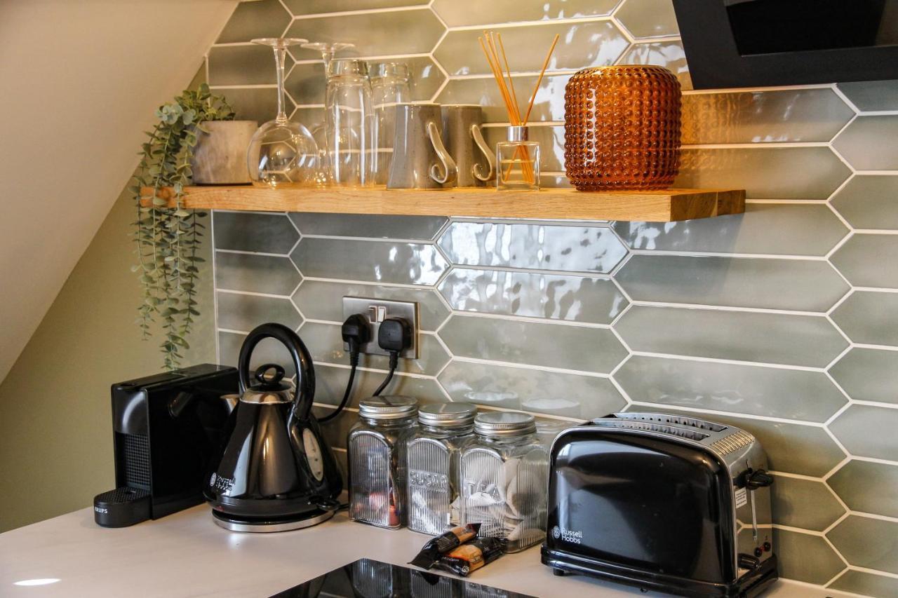 No 12 - Stunning Self Check-In Apartments In Worcester Centre Bagian luar foto